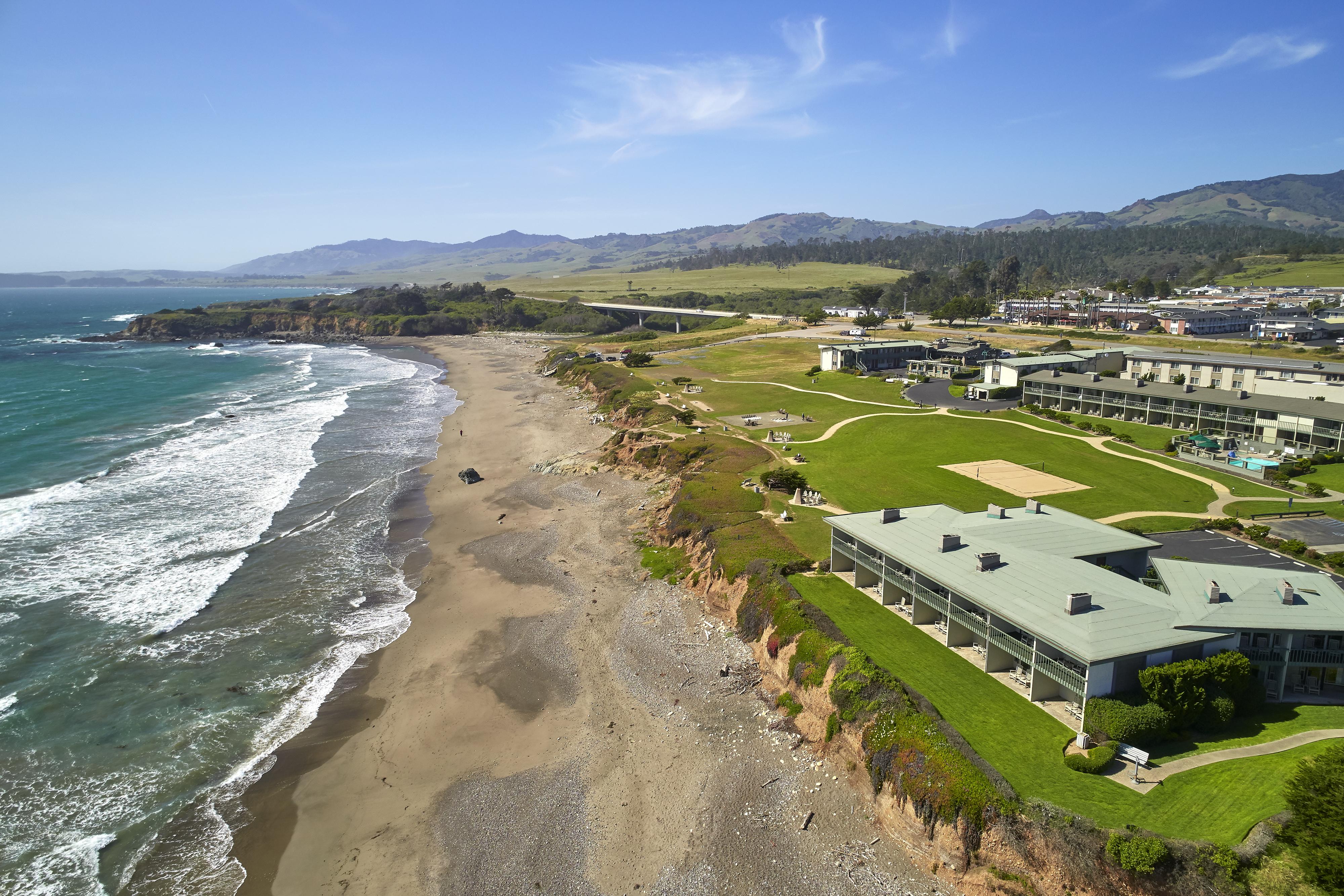 Cavalier Oceanfront Resort San Simeon Esterno foto