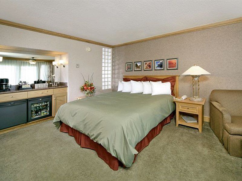 Cavalier Oceanfront Resort San Simeon Esterno foto